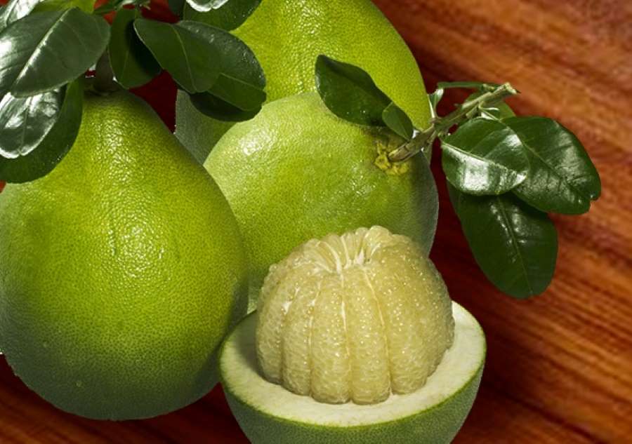 Fresh Pomelo view 2